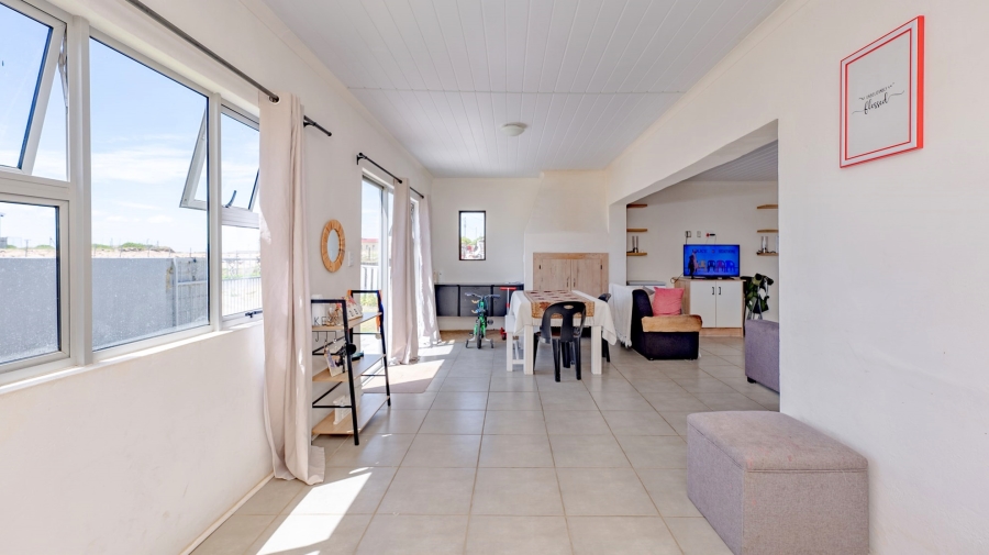 3 Bedroom Property for Sale in Struisbaai Western Cape